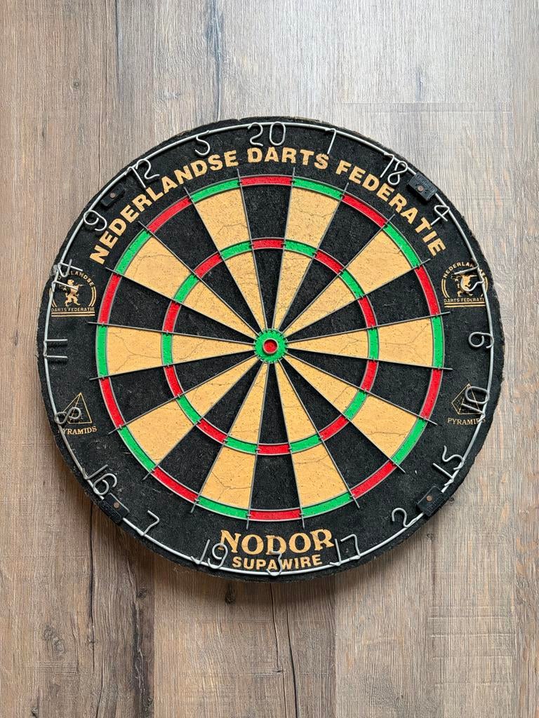 Dartbord Nodor Supawire - Nederlandse Darts Federatie, Ophalen of Verzenden, Gebruikt, Dartbord