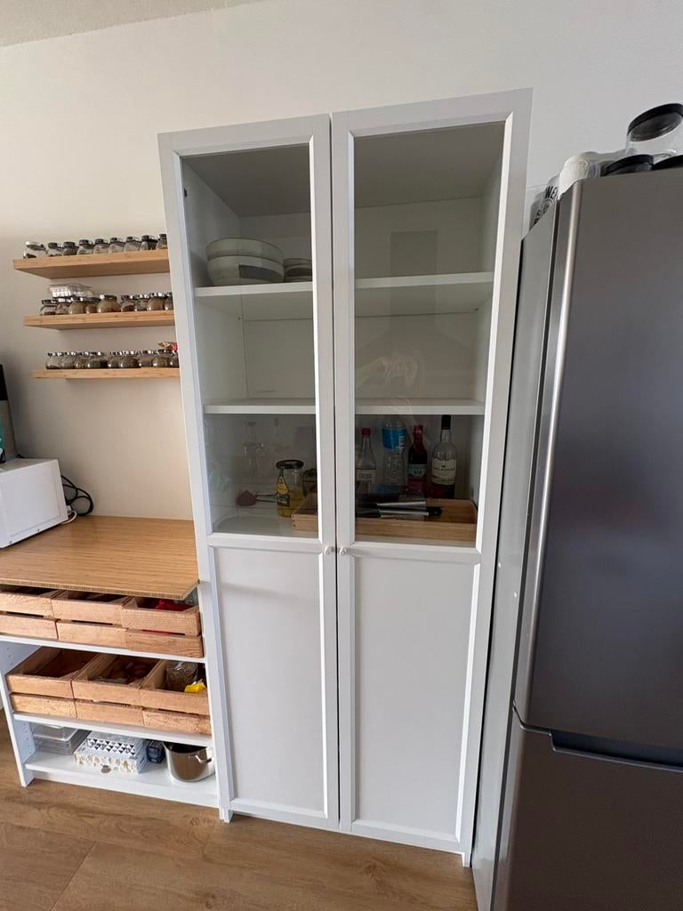 Billy IKEA kast met paneel-en vitrinedeuren 80x41x202 cm, Ophalen, 200 cm of meer, 50 tot 100 cm, Zo goed als nieuw