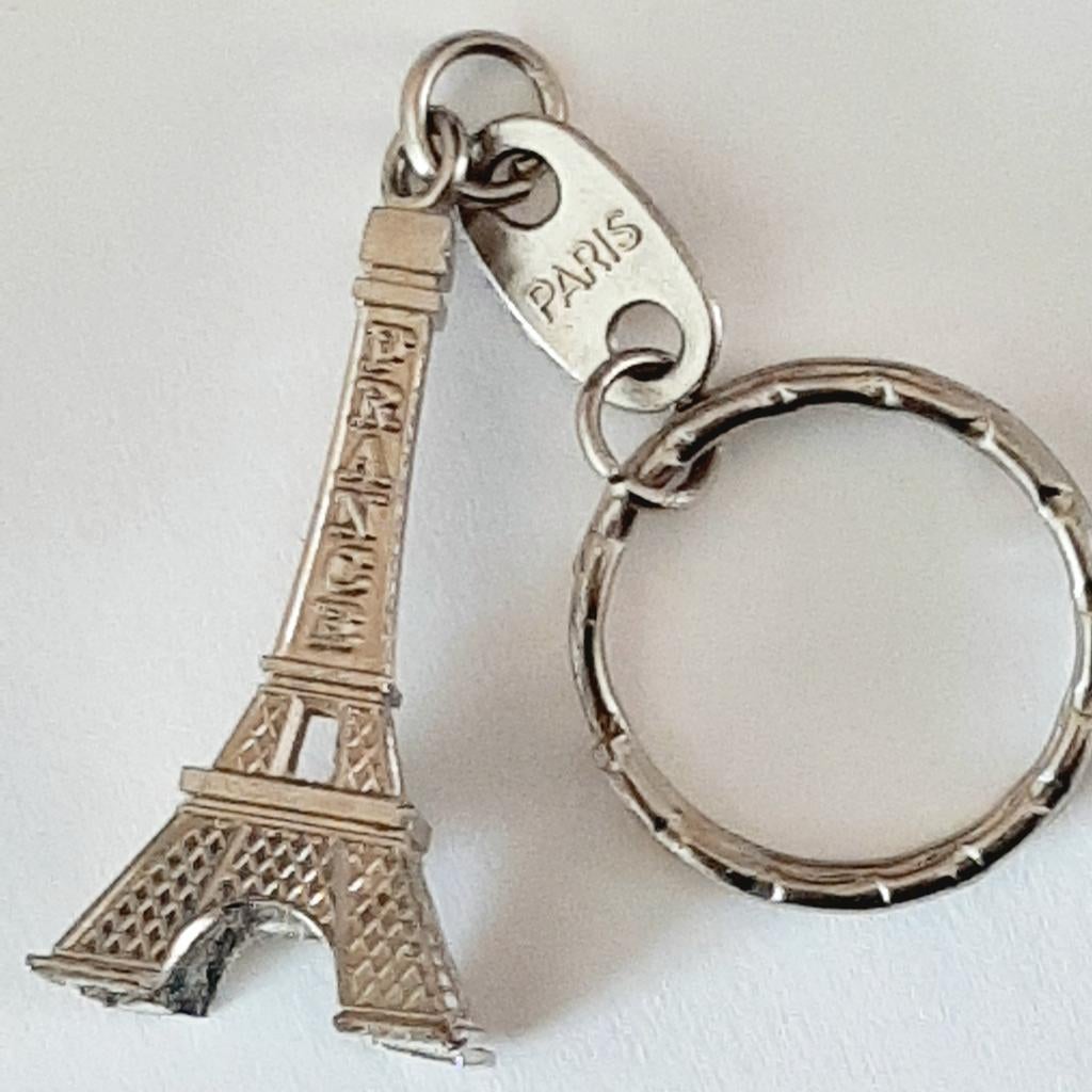 oude Sleutelhanger Eiffeltoren Parijs Frankrijk, Ophalen, Zo goed als nieuw, Stad of Land