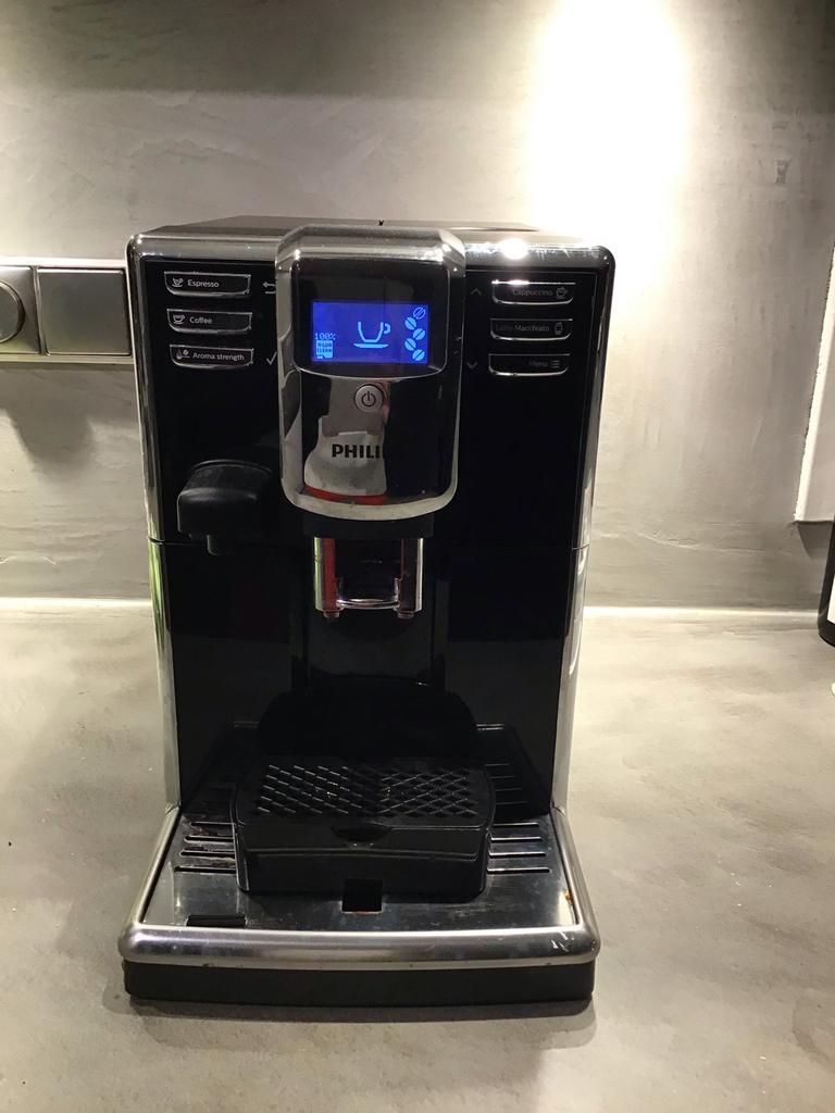 Philips volautomatische koffiemachine, Ophalen, Gebruikt, Koffiemachine, Koffiebonen