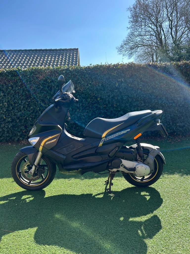 Gilera runner rst 70cc brom, Fietsen en Brommers, Scooters | Piaggio, Ophalen, Zo goed als nieuw, Tweetakt, Overige modellen
