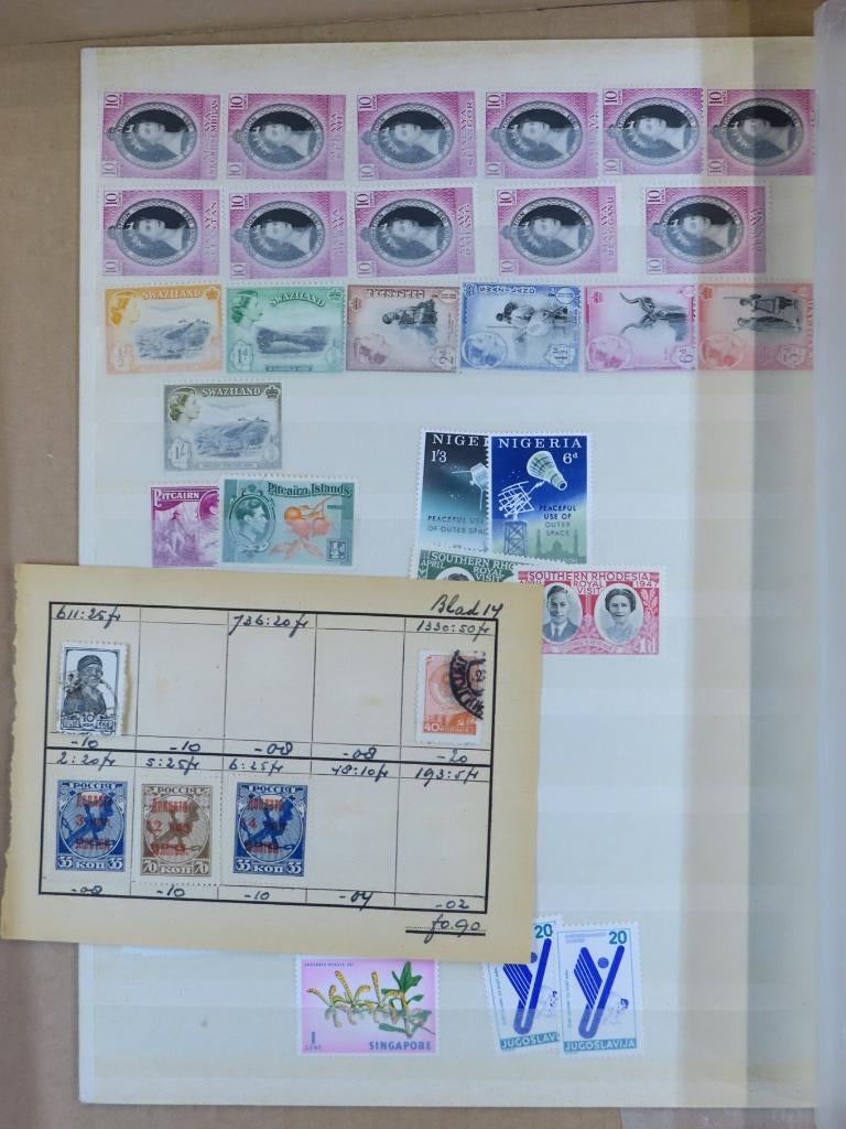 DOOS met vnl.KLASSIEK/OUD op bladen  AVONTUURLIJK (J.49) 1/2, Postzegels en Munten, Postzegels | Volle albums en Verzamelingen