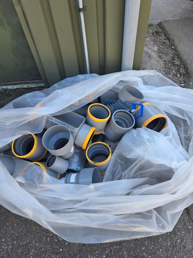 Zak vol PVC stukken 160/200/90, Ophalen of Verzenden