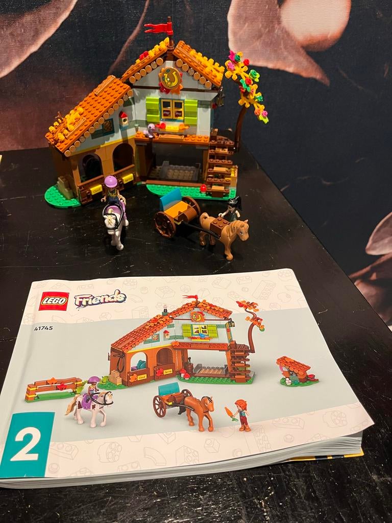 LEGO Friends Manege met paarden en accessoires - 41745, Ophalen, Zo goed als nieuw, Complete set, Lego