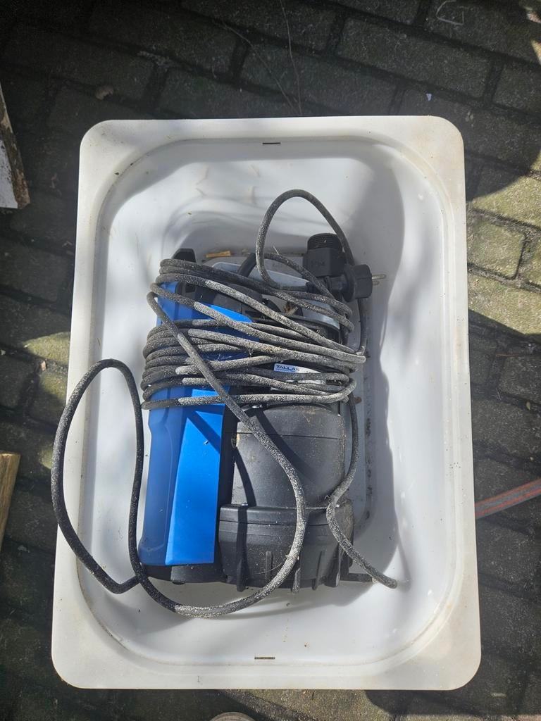Nieuwe waterpomp - nooit gebruikt, Ophalen of Verzenden, Nieuw