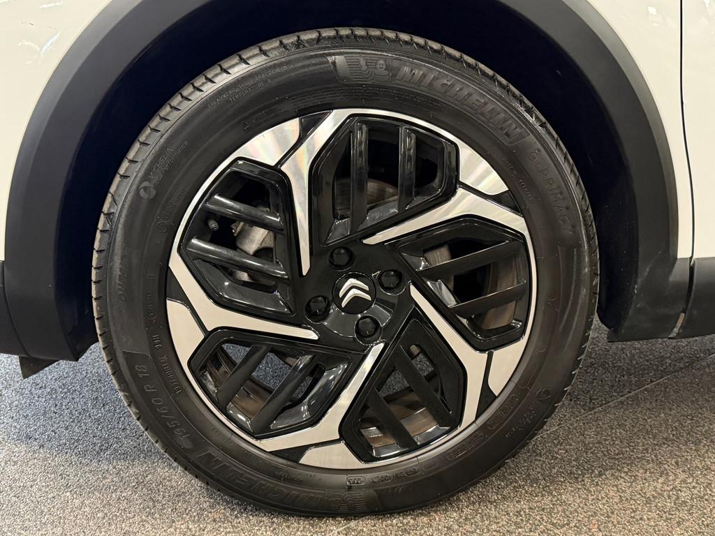 Citroen C4 X 1.2 PureTech Shine| NAVIGATIE|CAMERA|WIDE SCREE, Gebruikt, 1199 cc, 1264 kg, Wit