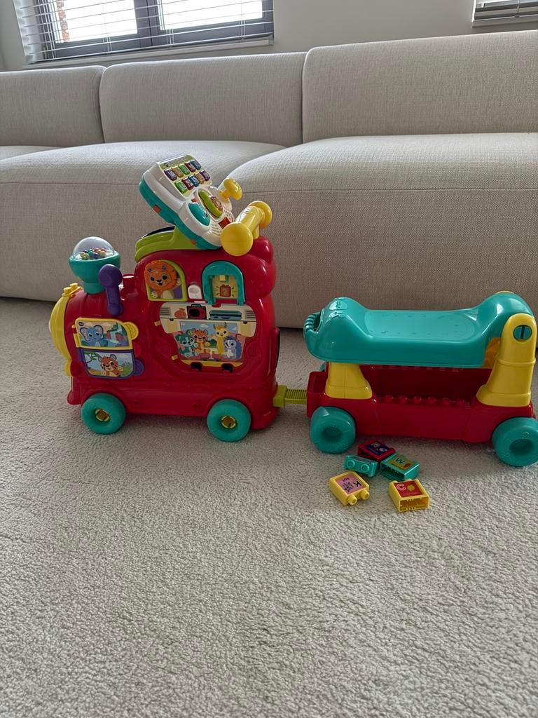 VTech Rijd & Leer Letterlocomotief, Ophalen, Zo goed als nieuw, 6 maanden tot 2 jaar