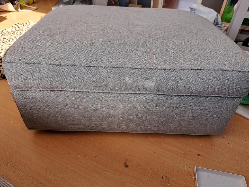 KIVIK voetenbank/hocker grijs, Ophalen, Gebruikt, 75 tot 100 cm, 75 tot 100 cm