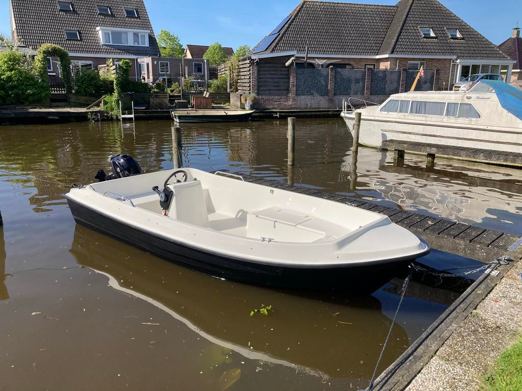 Zo goed als nieuwe sloep 4,60m met Tohatsu 9,8 pk (2023), Ophalen, Tot 10 pk, Zo goed als nieuw, 3 tot 6 meter