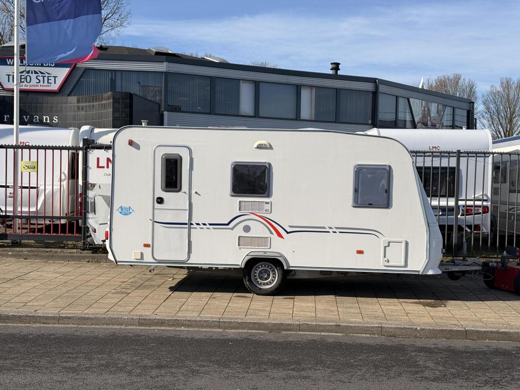 Adria Altea 432 PX Lichtgewicht met voortent ((zondag open)), Overige typen, Bedrijf, Treinzit, 750 - 1000 kg