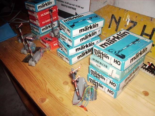 Marklin 7188,7039,7040,7041 en 7042 M-rail seinen, Hobby en Vrije tijd, Modeltreinen | H0, Wisselstroom, Gebruikt, Overige typen
