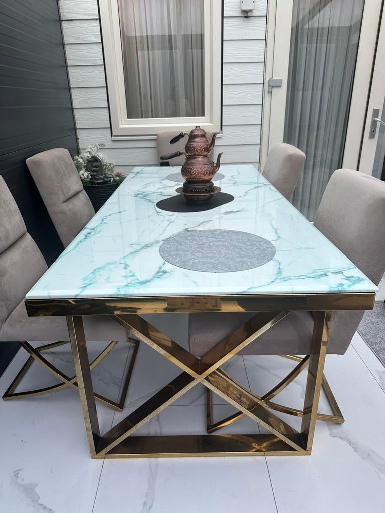 Een groote eettafel van marmer, Huis en Inrichting, Tafels | Salontafels, 50 tot 75 cm, Overige materialen, 200 cm of meer, Zo goed als nieuw