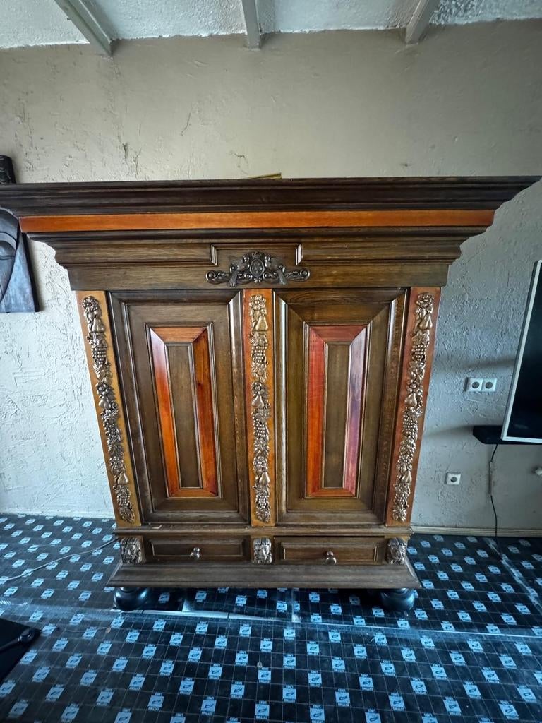 Mooie antieke rankenkast, Antiek en Kunst, Antiek | Meubels | Kasten, Ophalen