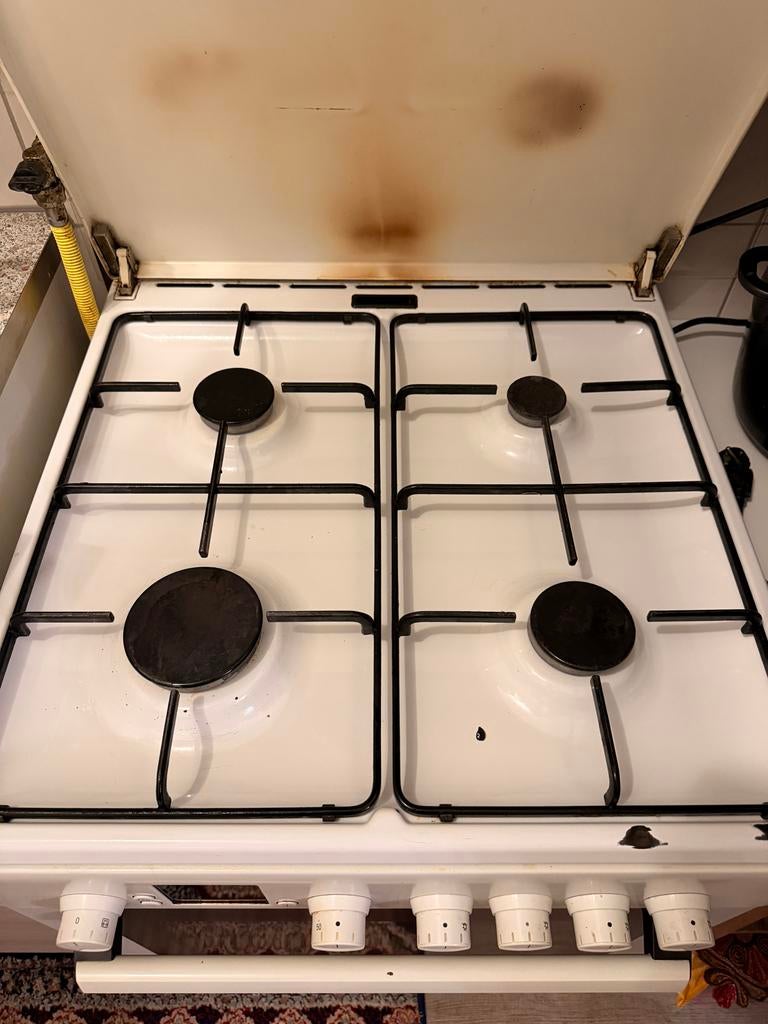 Bosch fornuis met oven, Witgoed en Apparatuur, Fornuizen, Ophalen, Gebruikt, 60 cm of meer, 4 kookzones