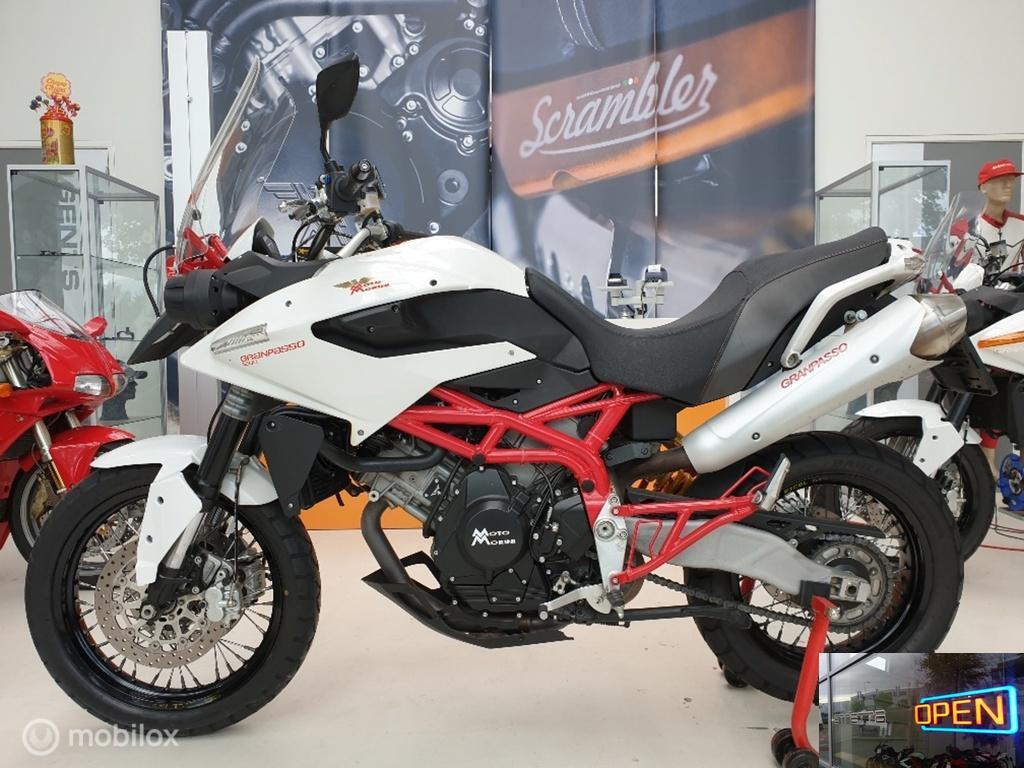 MOTO MORINI GRANPASSO 1200 - 2010