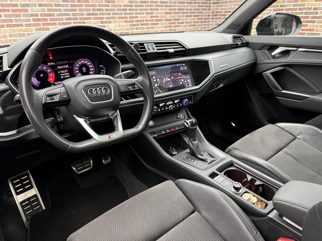 Audi Q3 45 TFSI quattro S Line Panorama | Elekt. verstelbare, Gebruikt, 1984 cc, Zwart, 14 km/l
