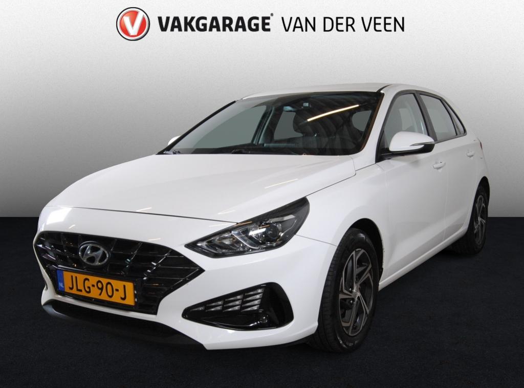Hyundai i30 1.0 T-GDi MHEV Comf.|| Apple Carplay || Camera |, Gebruikt, Euro 6, Wit, 1191 kg