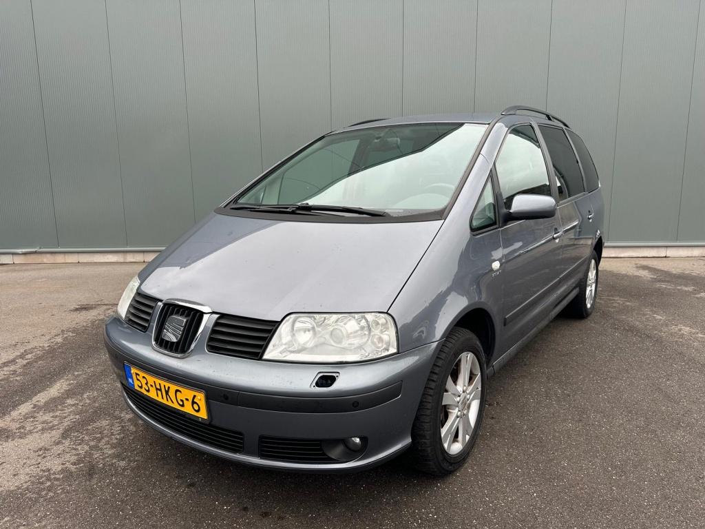 SEAT Alhambra 1.8-20VT Stylance EXPORT EX BPM ! (bj 2009), Auto's, Gebruikt, 4 cilinders, 7 stoelen, Bedrijf