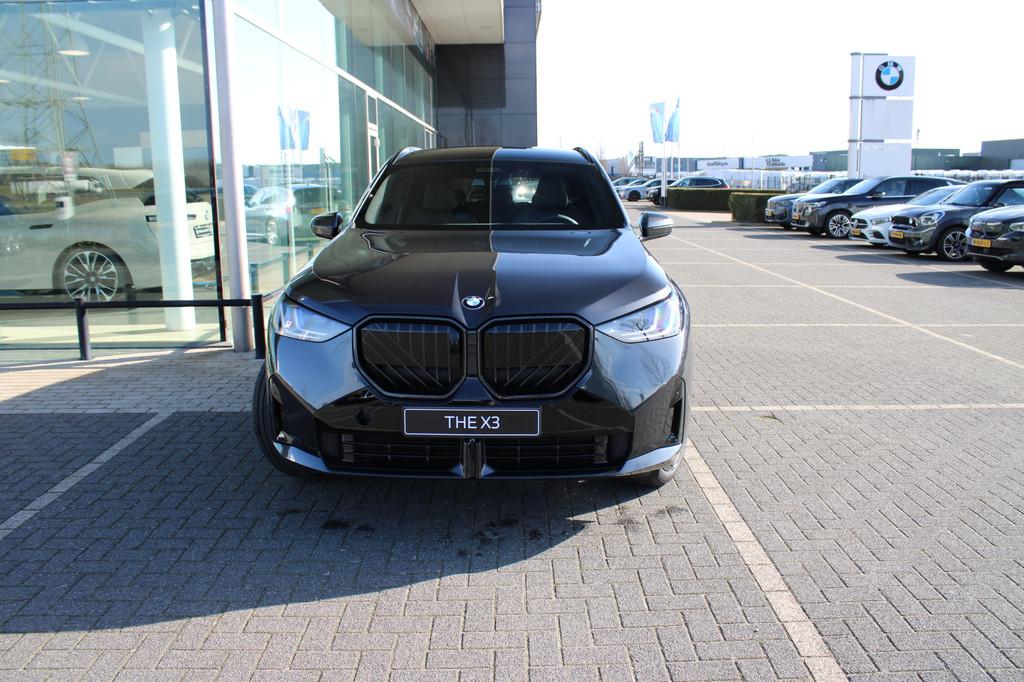 BMW X3 30e xDrive M Sport Automaat / Panoramadak / Trekhaak, Automaat, 1998 cc, Zwart, 4 cilinders