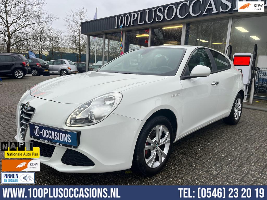 Alfa Romeo Giulietta 1.4 T Impression | sportieve uitstralin, Voorwielaandrijving, Stof, Gebruikt, 4 cilinders