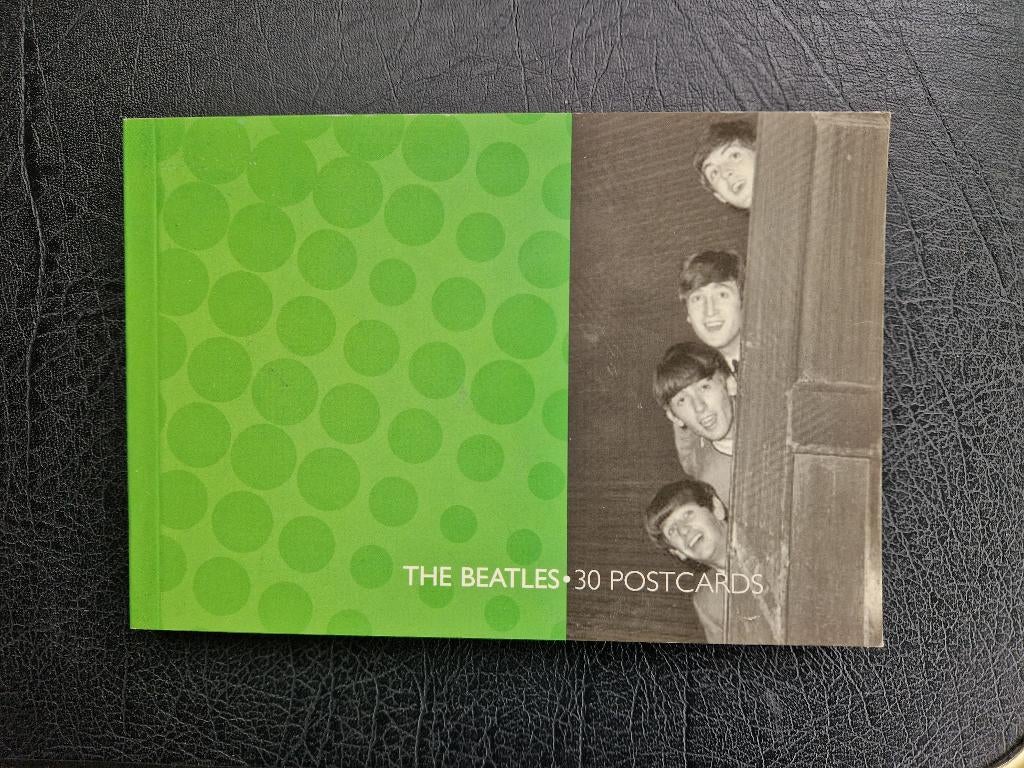 The Beatles - boekje met 30 ansichtkaarten, Ophalen of Verzenden, Zo goed als nieuw, Foto of Kaart