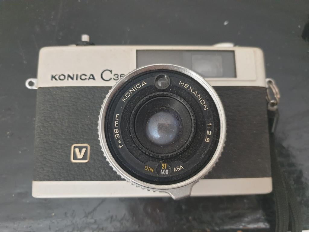 Konica C35 fotocamera met extra flitser., Ophalen of Verzenden, Gebruikt, Compact, Konica