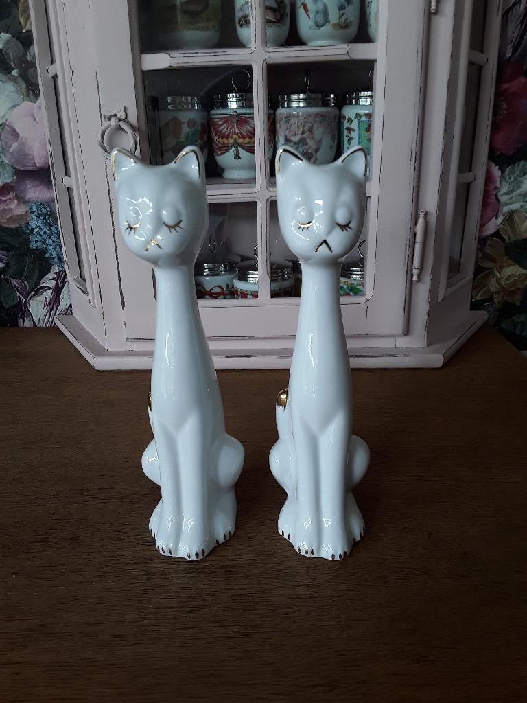 keramieken beeldjes witte kat. katten beeldjes wit met goud, Ophalen of Verzenden, Zo goed als nieuw, Dier