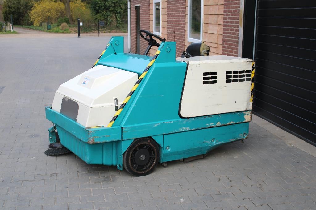 Tennant zit veegmachine elektrische, Ophalen, Gebruikt, Overige typen