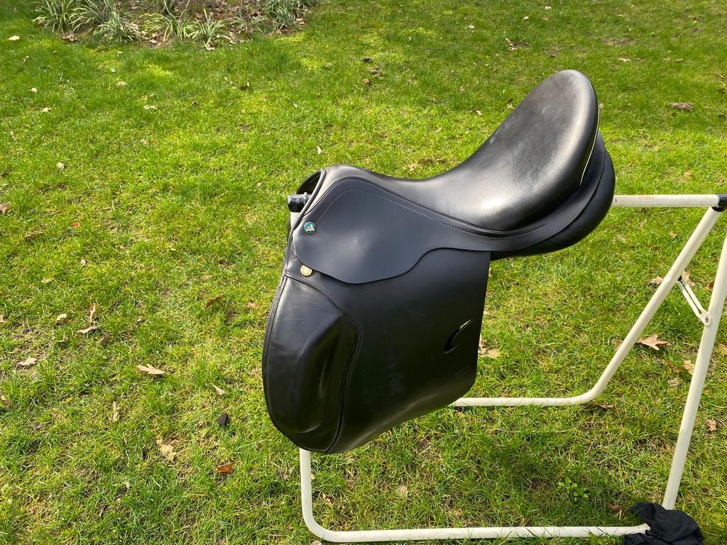 Prestige Roma Veelzijdigheidszadel 17inch zwart, Dieren en Toebehoren, Ophalen of Verzenden, Zo goed als nieuw, Overige soorten