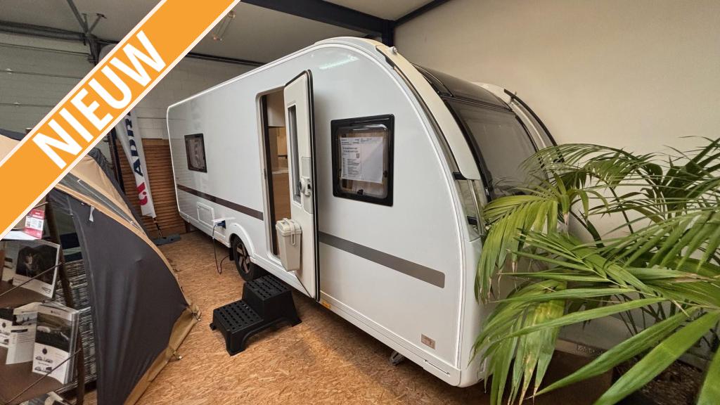 Adria Adora 572 UT truma dakairco, Rondzit, Adria, 6 tot 7 meter, Overige typen