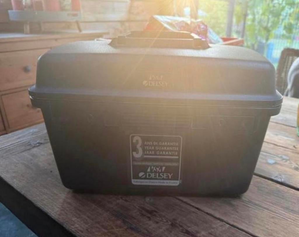 Delsey afsluitbare beautycase hardcover donkerblauw, Ophalen, Zo goed als nieuw, Blauw