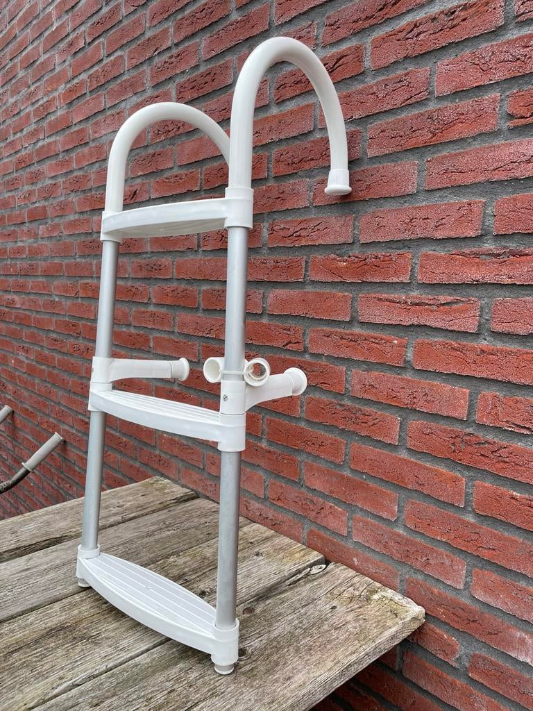Nieuwe aluminium zwemtrap, Watersport en Boten, Ophalen, Zo goed als nieuw, Overige typen
