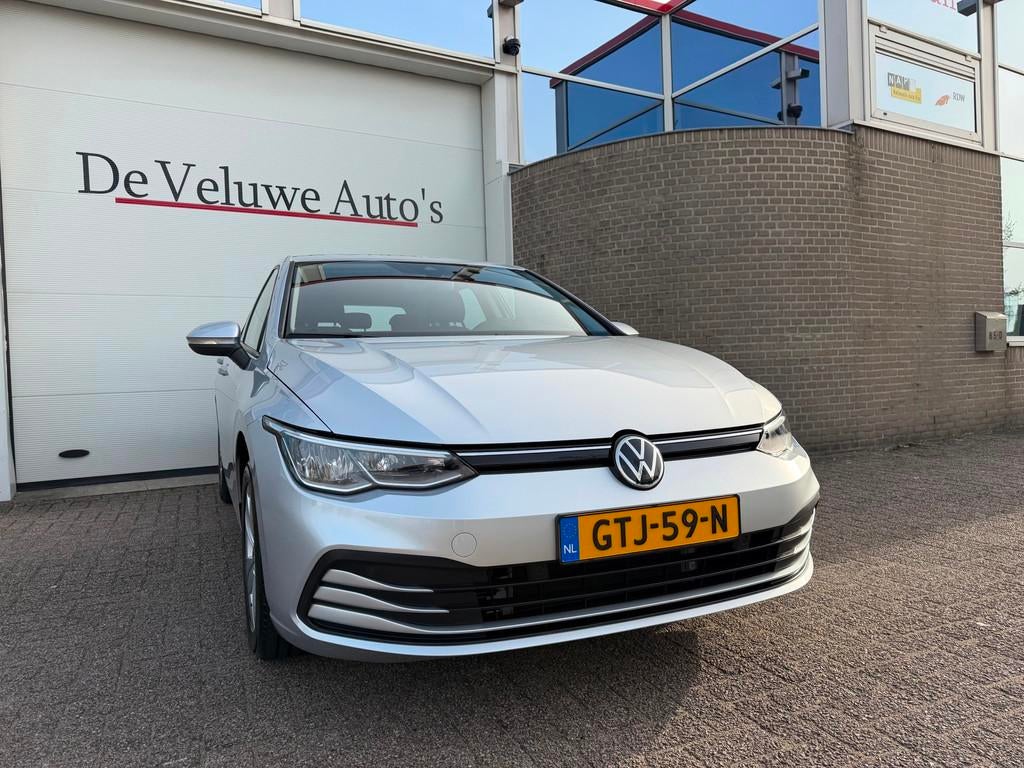 Volkswagen GOLF 1.5 TSI Life|Carplay|Stoelverw.|ACC|PDC|, Voorwielaandrijving, Stof, Euro 6, 4 cilinders