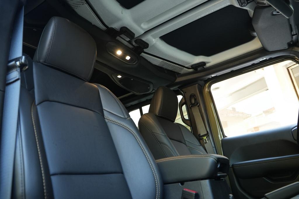 Jeep Wrangler Unlimited 4xe 380 Sahara I Nw. Model I 20 inch, Automaat, Zwart, 4 cilinders, 2248 kg