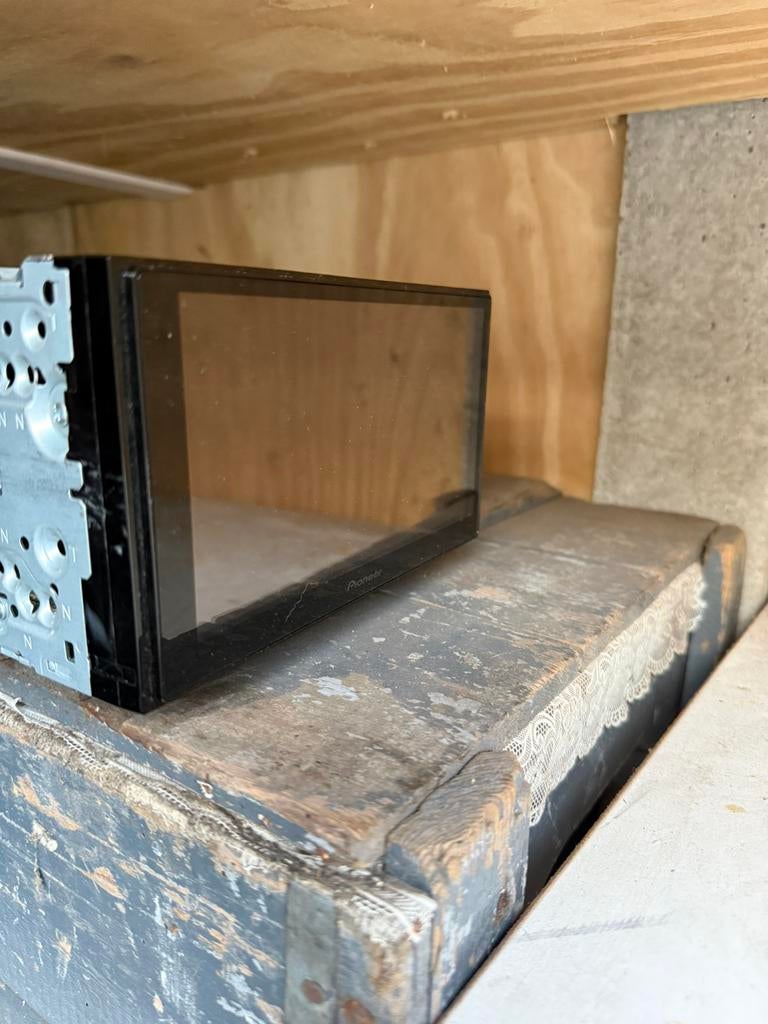 Pioneer multimediaradio, Ophalen of Verzenden, Zo goed als nieuw, Minder dan 10 m², Laminaat
