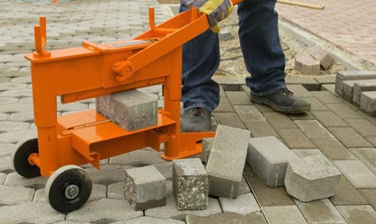 TE HUUR: steenknipper, Ophalen, Beton, Klinkers