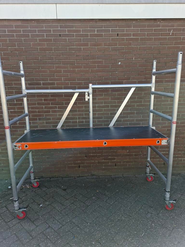 Altrex Kamersteiger/rolsteiger B 190  x  70, Ophalen, Zo goed als nieuw, Rolsteiger of Kamersteiger, 2 tot 5 meter