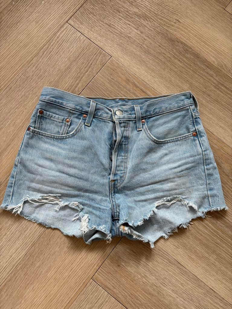 Levi's dames denim korte broek short W28, Kort, Blauw, Ophalen of Verzenden, Maat 34 (XS) of kleiner