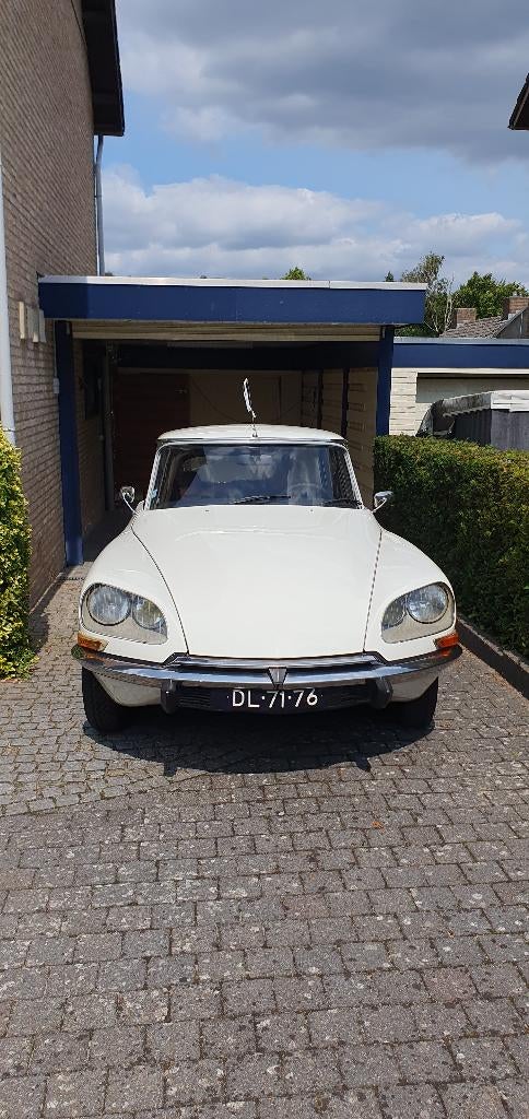Citroën DS 20 2.0 Special 1972 Wit, Auto's, Voorwielaandrijving, Zwart, 4 cilinders, DS