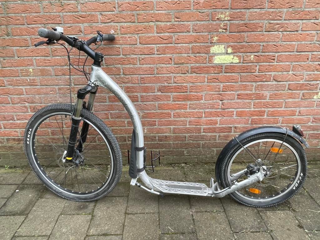 Opknapper & verhuizing - KICKBIKE Cross Max sportstep, Fietsen en Brommers, Steps, Ophalen, Gebruikt, Kickbike