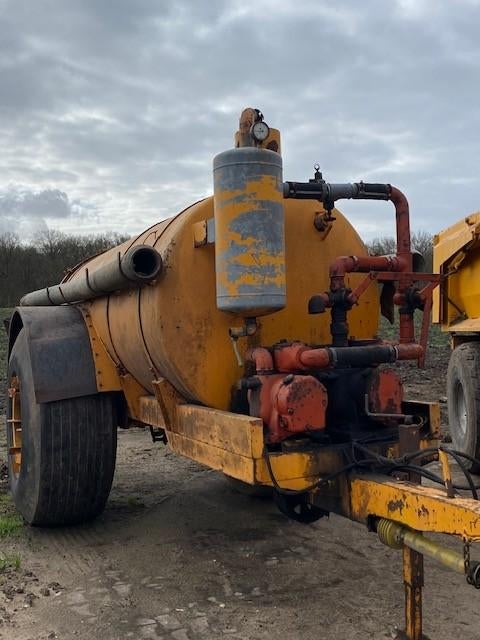 mesttank en landrol/weiderol, Ophalen, Gewasbescherming en Bemesting