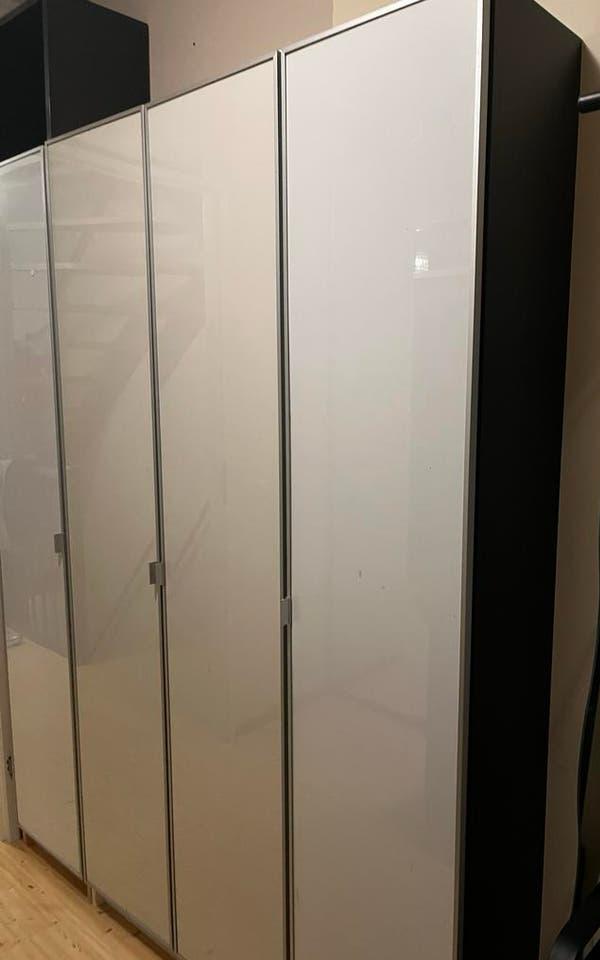 Billy boekenkast met deuren, Ophalen, Gebruikt, 100 tot 150 cm, 200 cm of meer