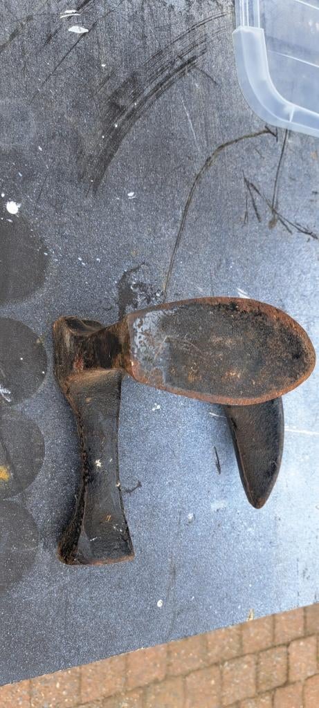 Schoenmakers leest met hamer., Antiek en Kunst, Antiek | Gereedschap en Instrumenten, Ophalen