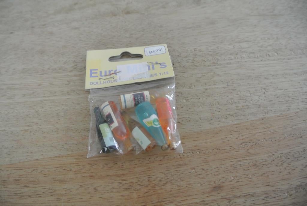 Poppenhuis Flesje /nr142, Ophalen of Verzenden, Nieuw, Overige typen