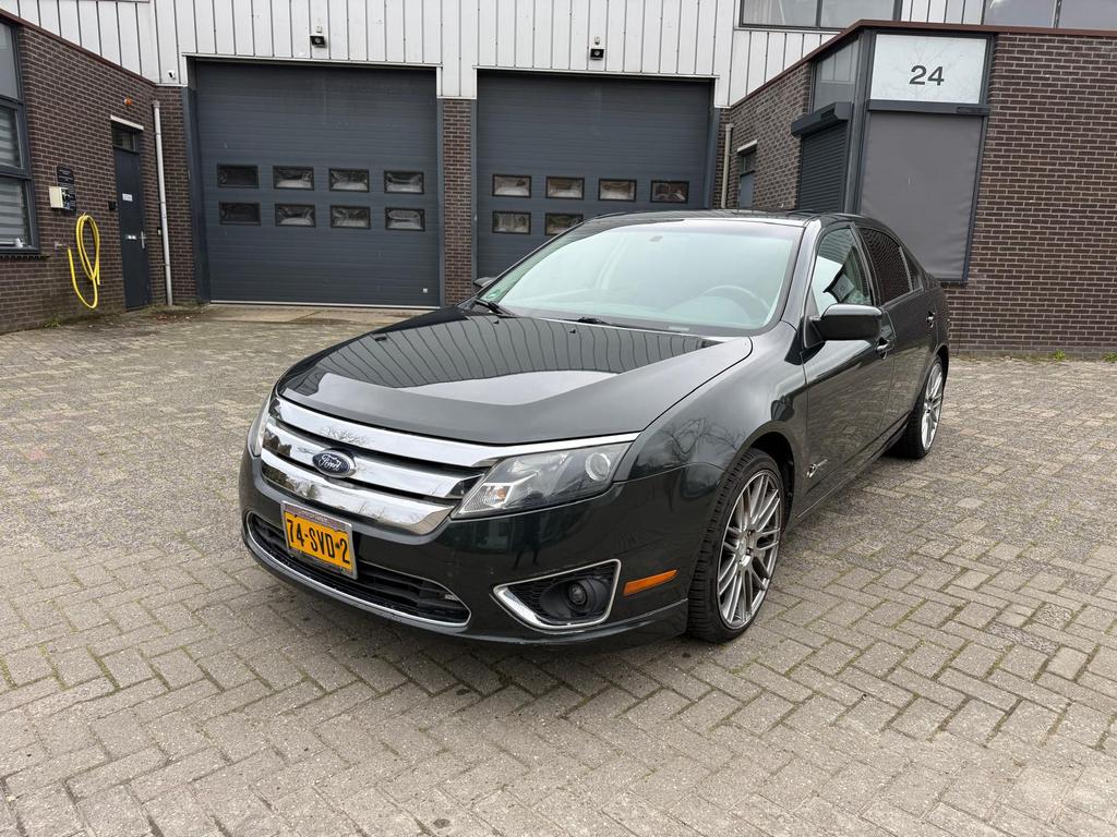 Ford fusion hybrid sedan 2.5L, 15 km/l, Zwart, Fusion, 49 €/maand