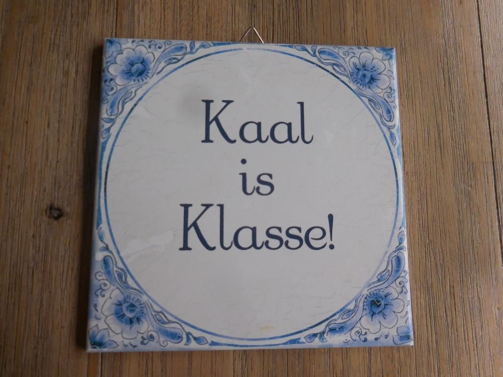 Wijsheid tegel KAAL IS KLASSE. Nieuw. 15/15 cm., Doe-het-zelf en Verbouw, Nieuw, Ophalen of Verzenden, Minder dan 20 cm, Minder dan 5 m²