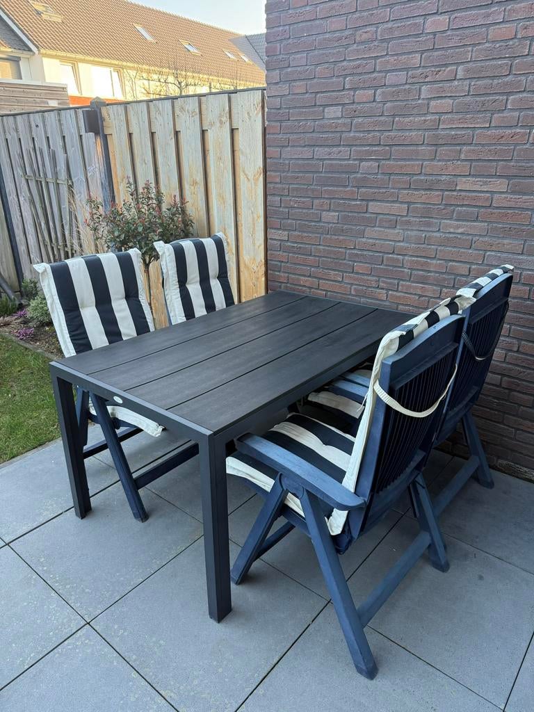 Tuinset met 4 stoelen en tafel, Tuin en Terras, Tuinsets en Loungesets, Ophalen, 4 zitplaatsen, Kunststof, Gebruikt