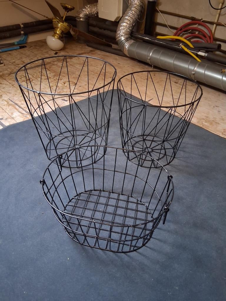 Set van 3 zwarte metalen mandjes - decoratief en praktisch, Huis en Inrichting, Woonaccessoires | Schalen en Manden, Gebruikt