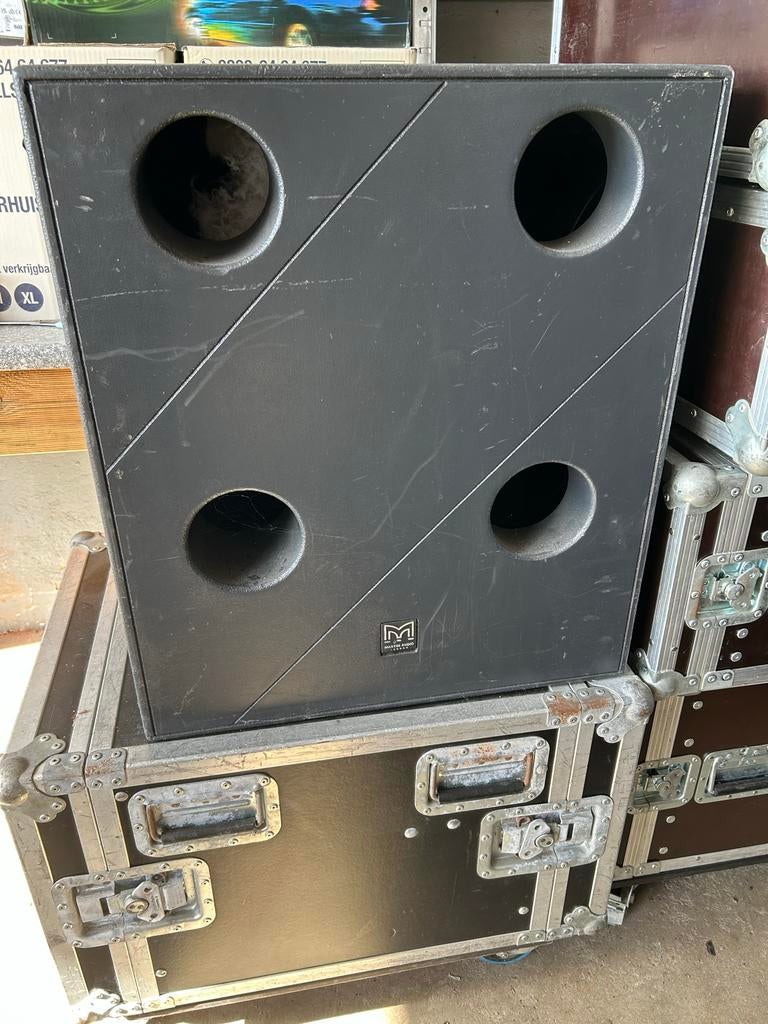 Te koop 1x Martin Audio ICS300 subwoofer, Audio, Tv en Foto, Luidsprekers, Gebruikt, Subwoofer, 120 watt of meer, Ophalen