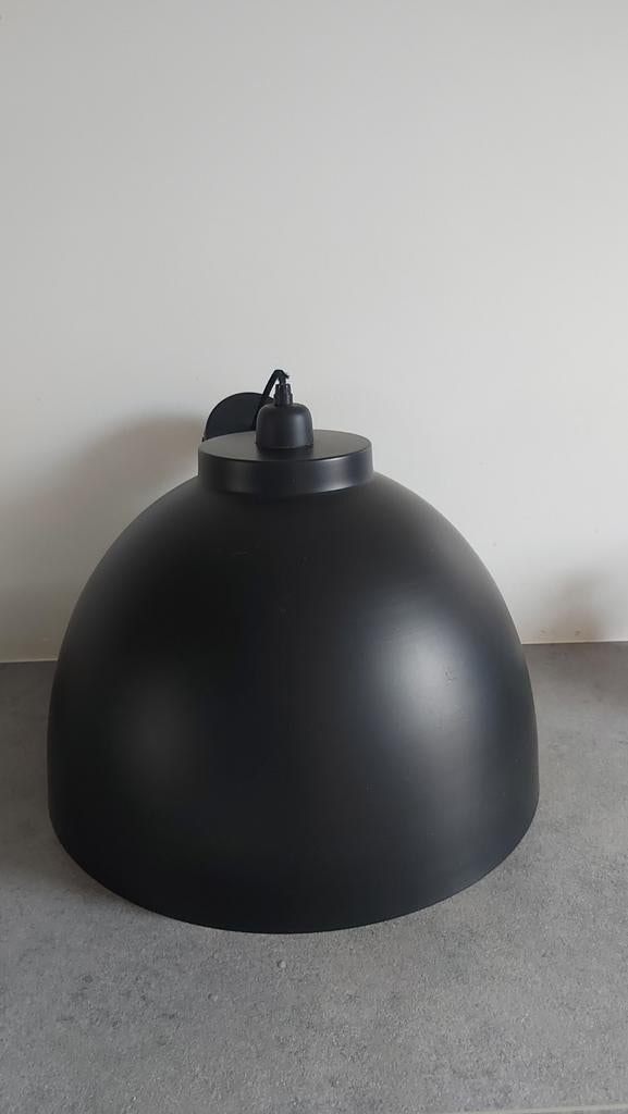 Zwarte metalen plafondlamp - diameter 45 cm, Huis en Inrichting, Lampen | Hanglampen, Ophalen, Gebruikt, Industrie, Metaal